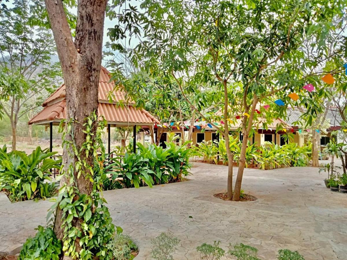 Erawan Guesthouse باكسي المظهر الخارجي الصورة